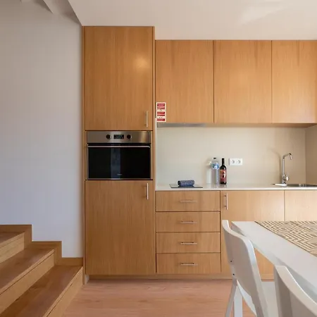Apartamento Host Wise - Gorgeous Bright Flat W Balcony *